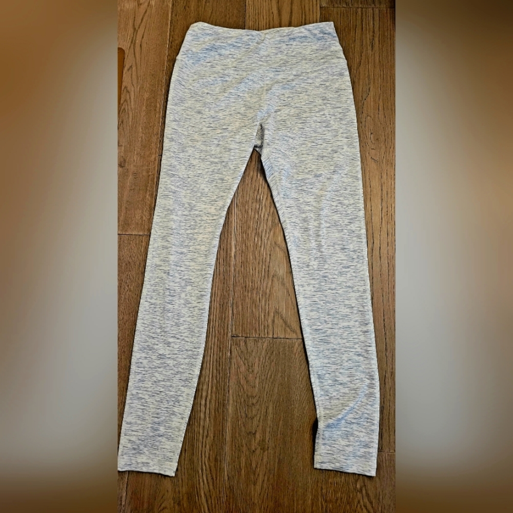 Athletic leggings